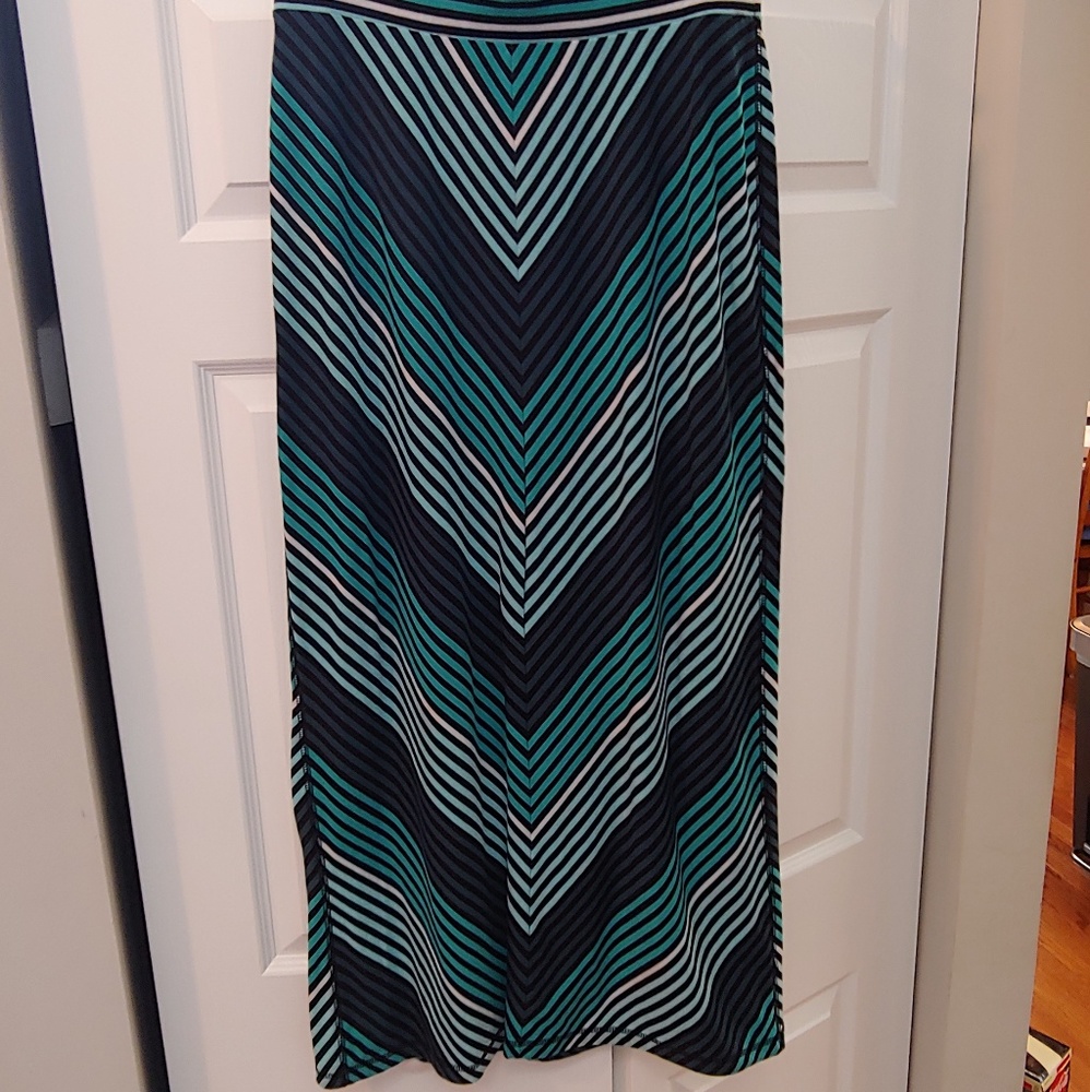 Old navy maxi skirt women's medium